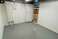 Sörnäinen, Kurvia lähellä autohallipaikka tämän vieressä noin 15 m2 varasto