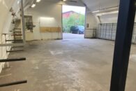 Tattarisuo 160 m2 hallitilaa, 20 m2 toimisto ja iso pihatila korkealla katoksella